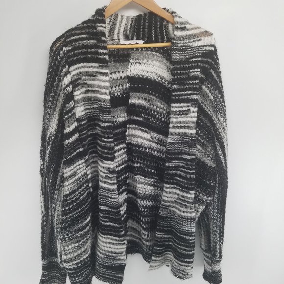 BCBGeneration black grey and white open front cardigan sweater M/L - Picture 1 of 5